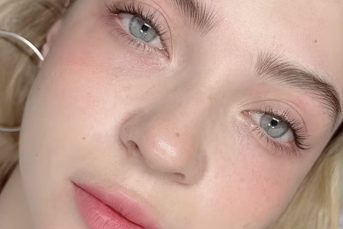 https://www.instagram.com/featherbrowslv